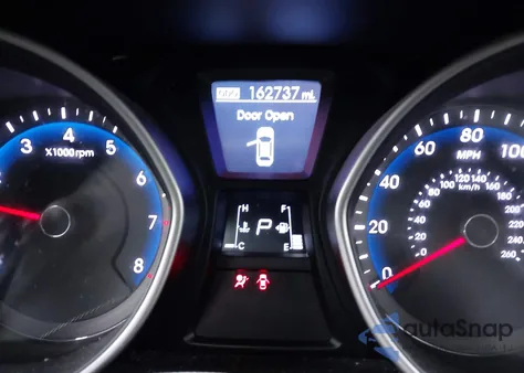 2013 Hyundai Elantra Gt z USA, uszkodzony, nr VIN KMHD35LEXDU050881